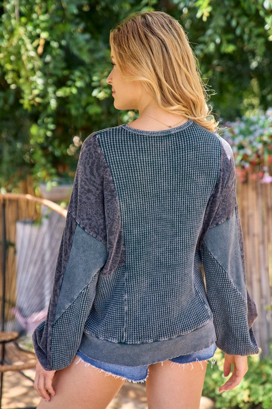 Don't Let Me Down Pullover - Teal
