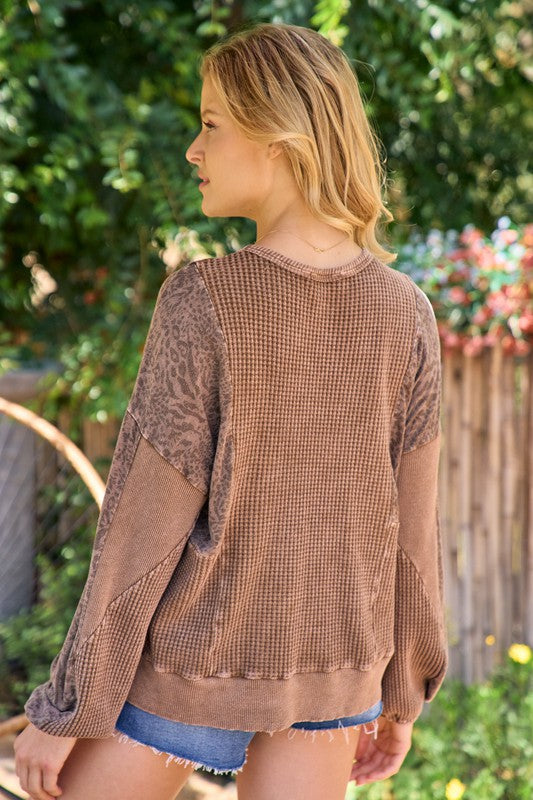 Don't Let Me Down Pullover - Brown