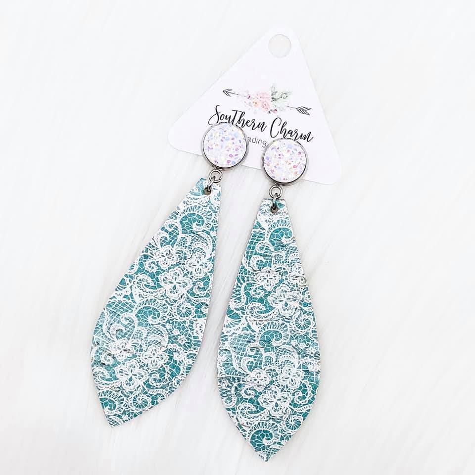Mint Lace Long Dangle Corkies