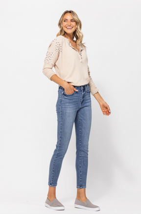 Judy Blue Relaxed Medium Wash Jeans
