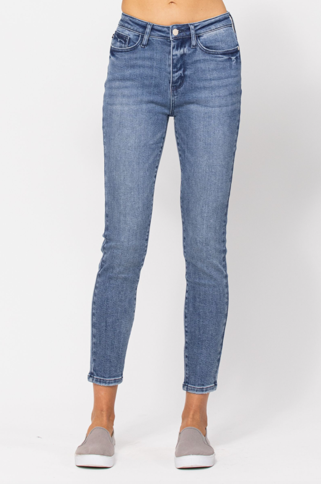 Judy Blue Relaxed Medium Wash Jeans