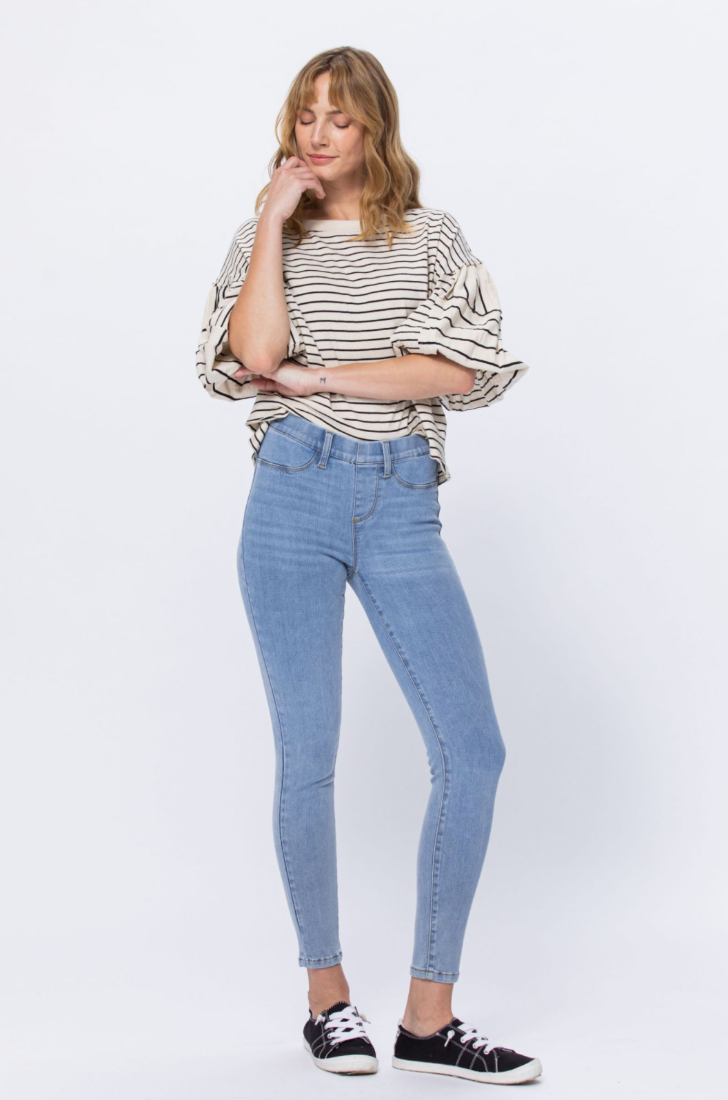 Judy Blue Skinny Pull-On Jeggings - Light Wash