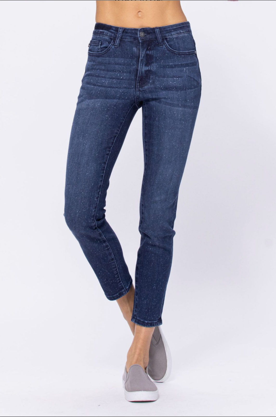 Judy Blue Mineral Wash Relaxed Fit Jeans