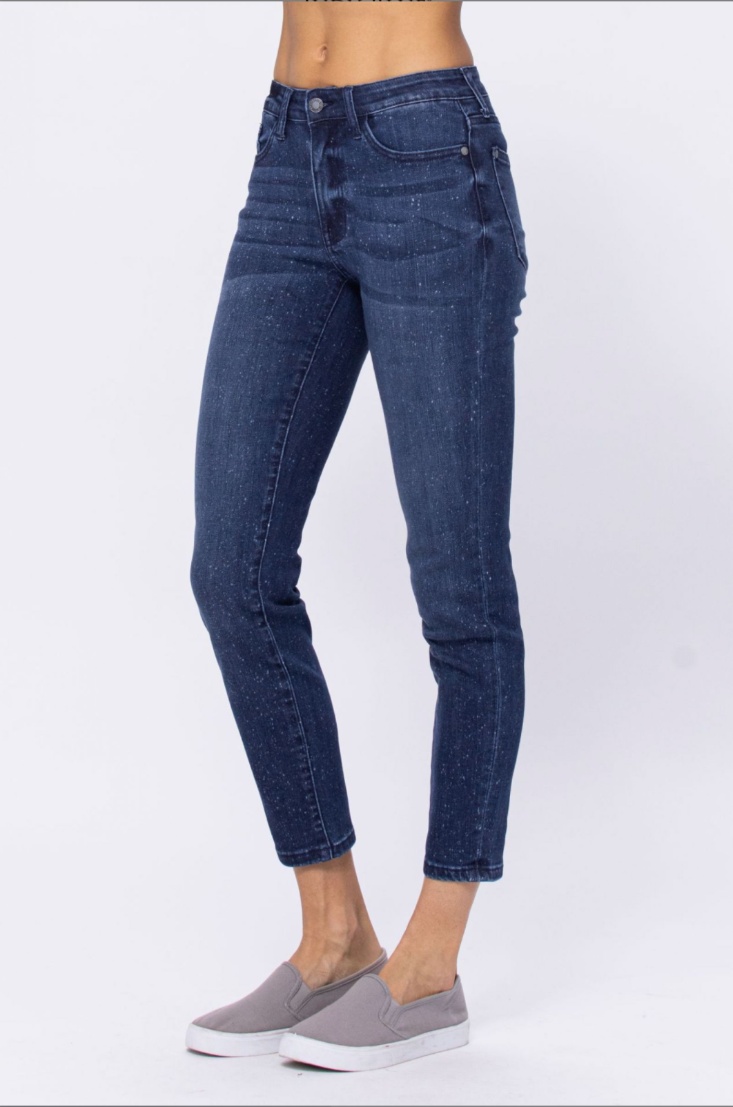 Judy Blue Mineral Wash Relaxed Fit Jeans