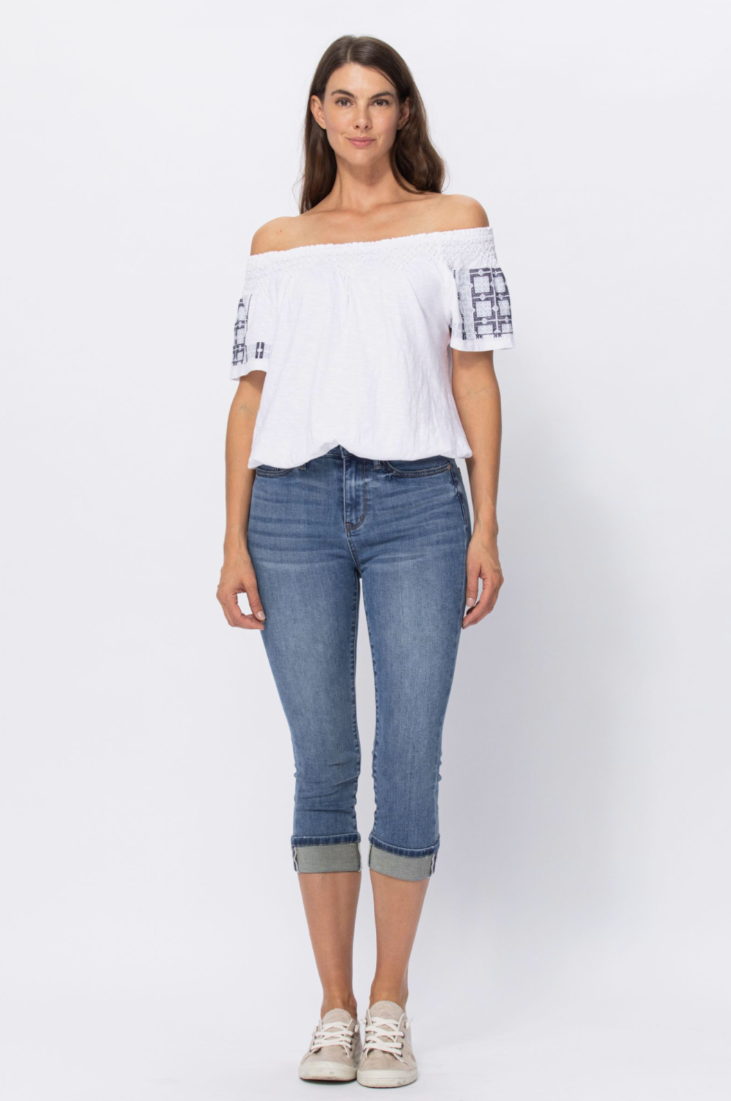 Judy Blue Medium Wash Cuffed Capri