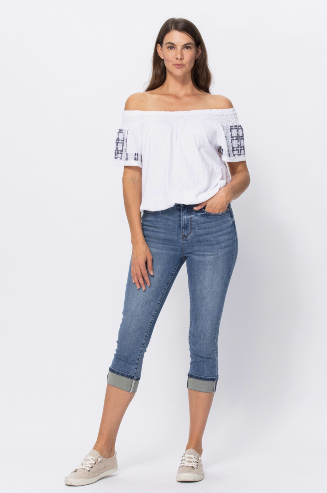 Judy Blue Medium Wash Cuffed Capri