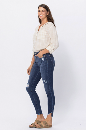 Judy Blue Slanted Fray Hem Skinnies