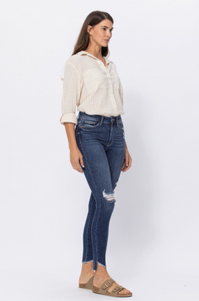 Judy Blue Slanted Fray Hem Skinnies