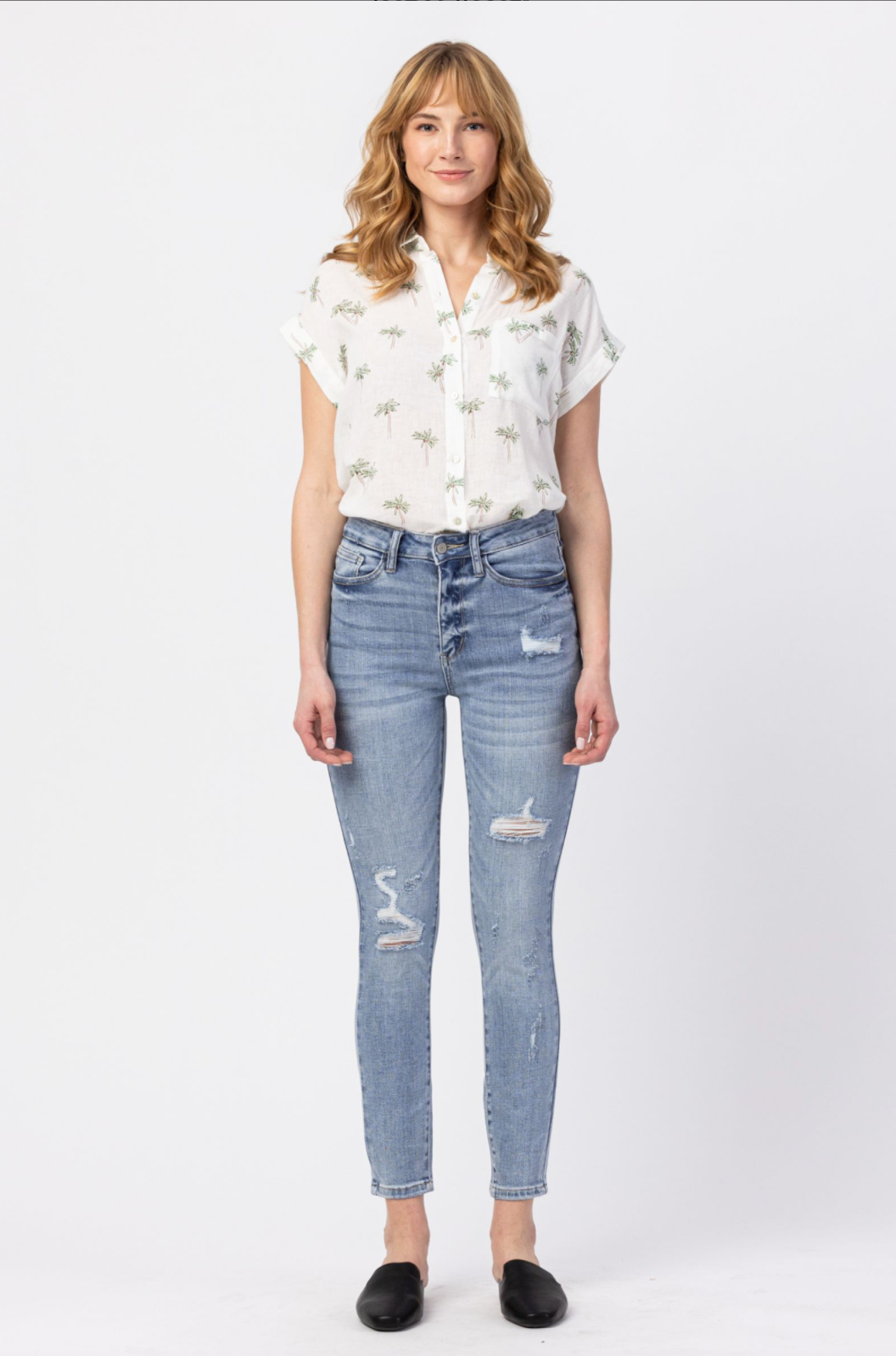 Judy Blue Light Wash Destroyed Skinny Jeans