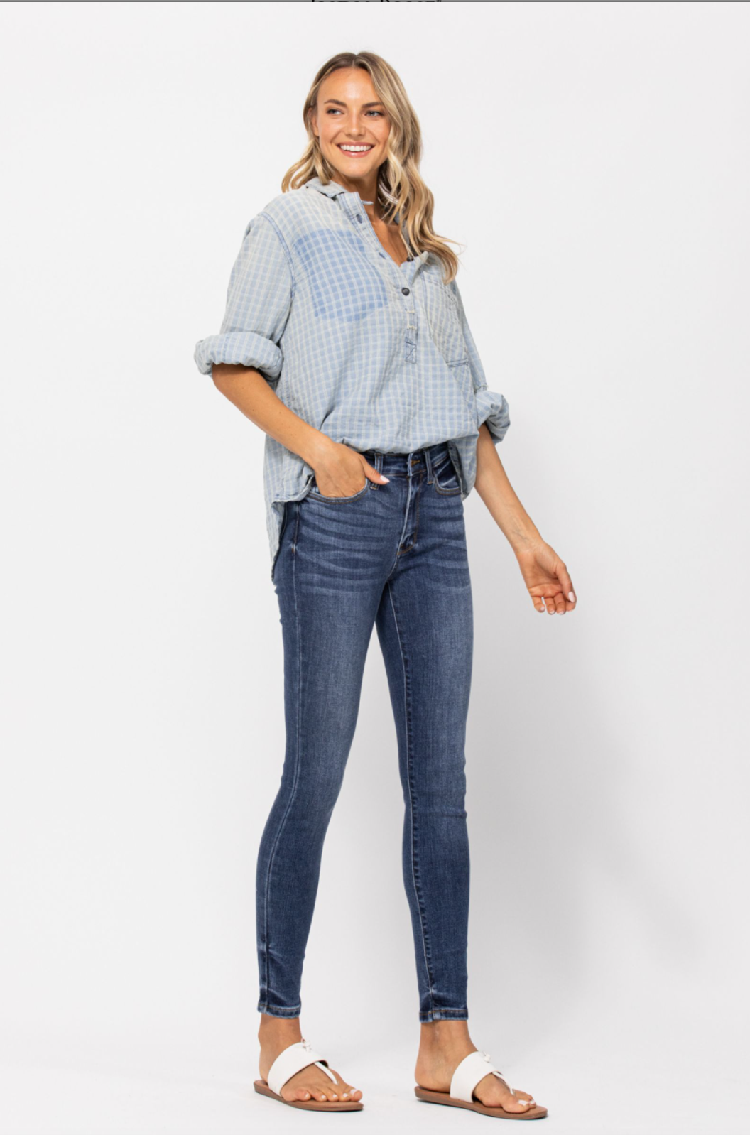 Judy Blue Handsand Skinny Fit Jeans - Medium Wash