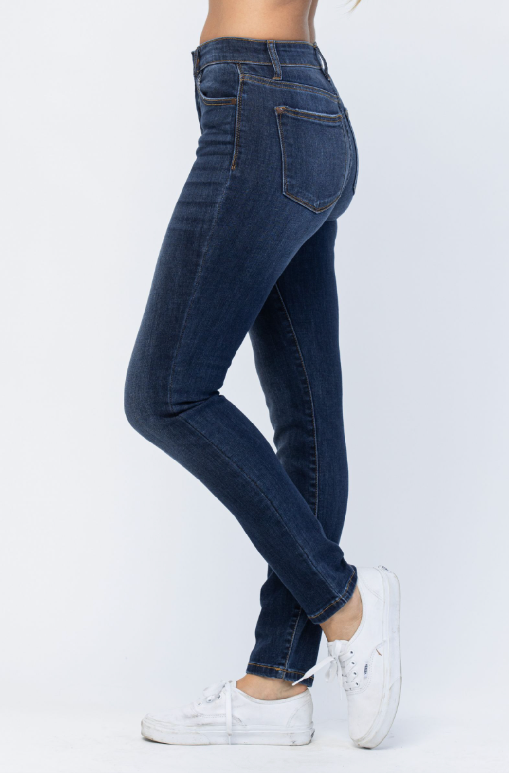 Judy Blue Clean Girlfriend Jeans