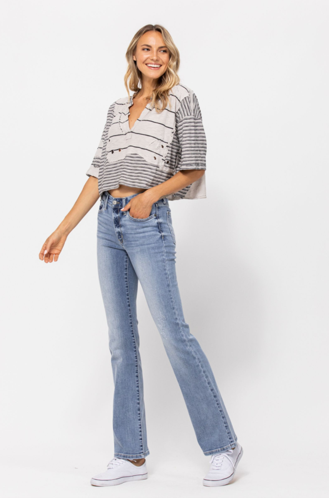 Judy Blue Light Wash Bootcut Jeans