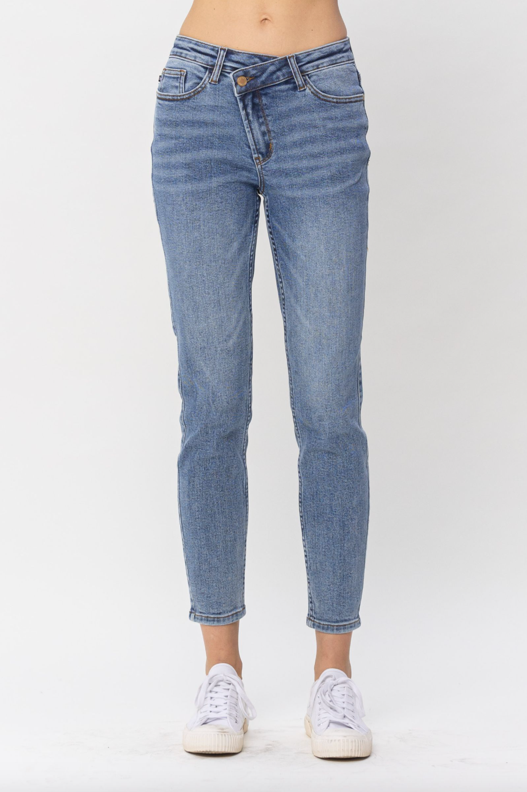 Judy Blue Cross Over Waistband Girlfriend Jeans