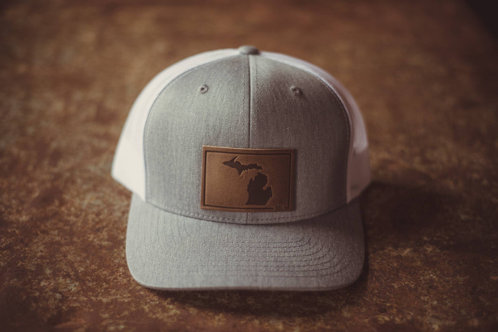 Michigan Silhouette Hat - Heather Grey/White