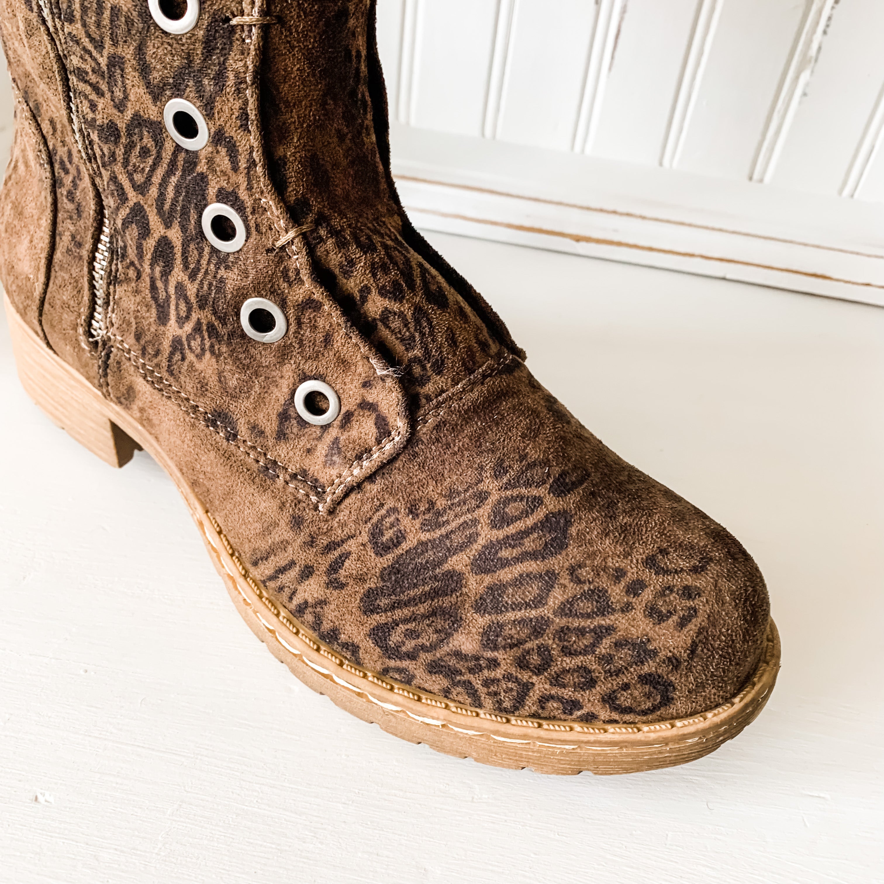 Whitley - Leopard