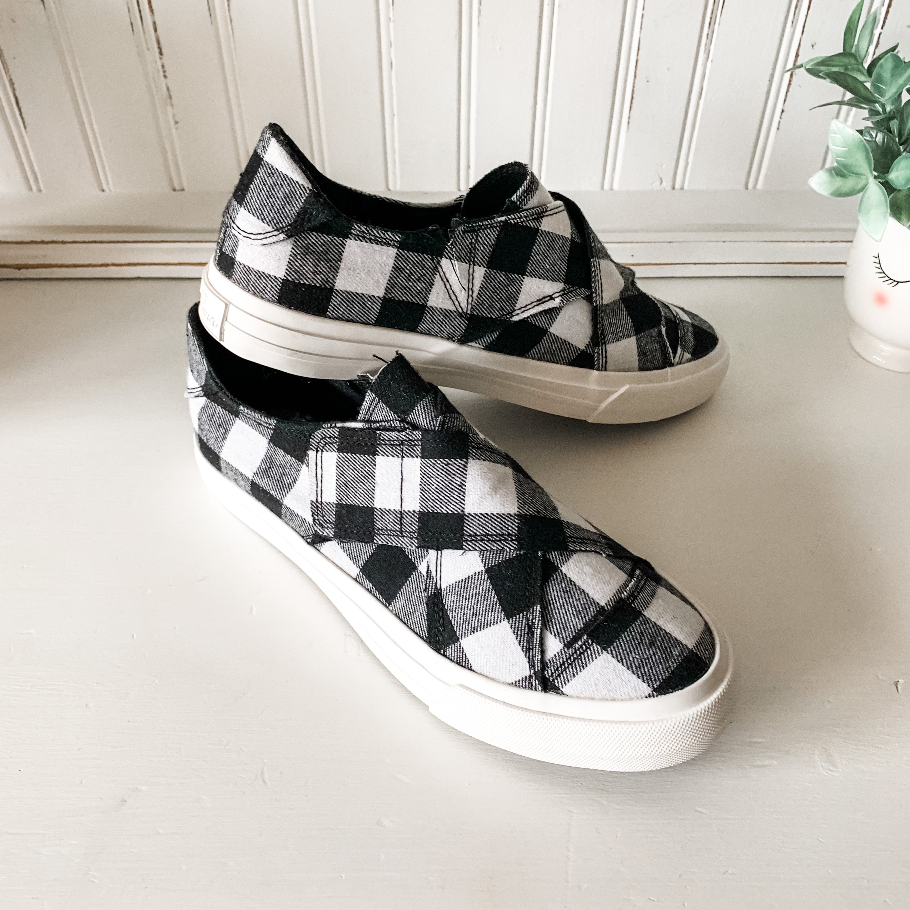 Plaid Along - White