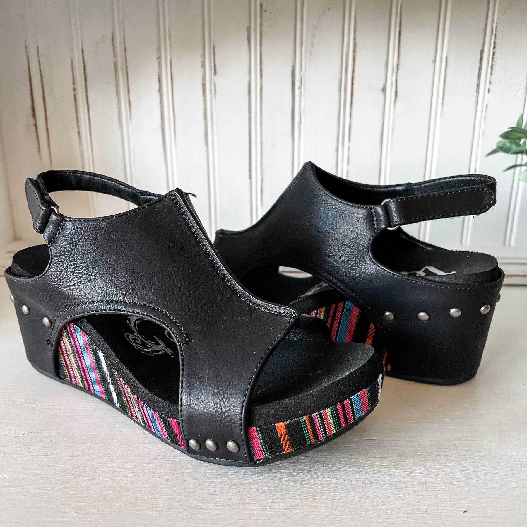 Freedom Wedge Sandals - Black/Pink