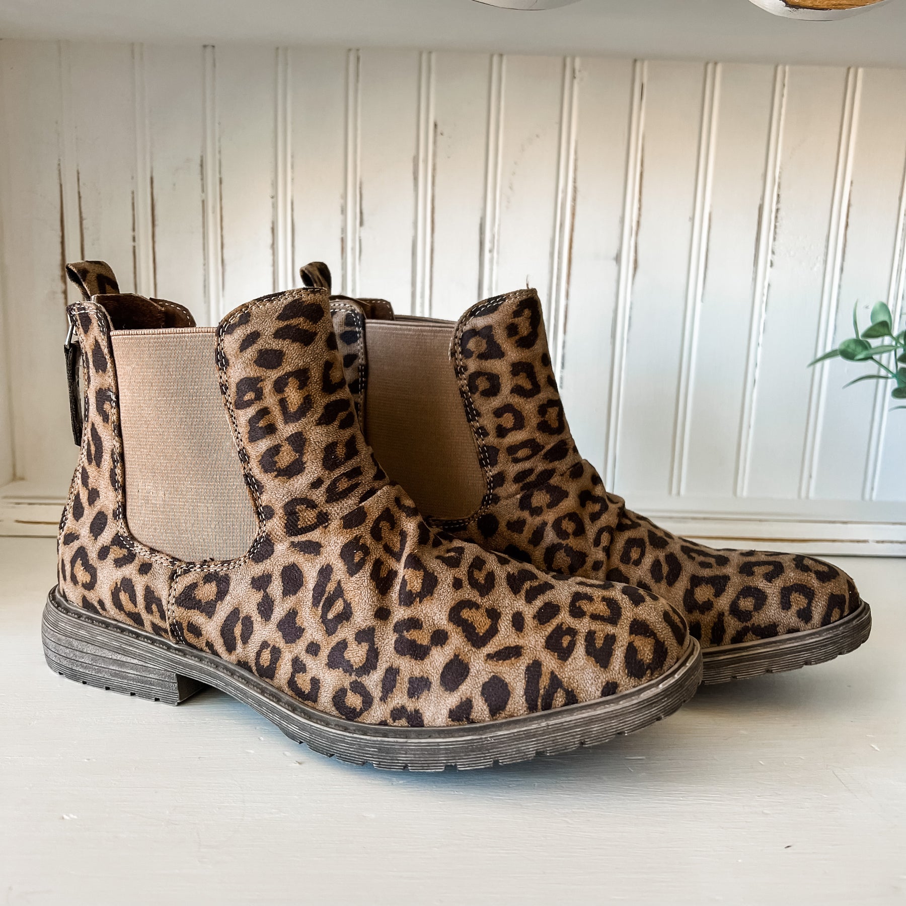 Vienna Boot- Taupe Leopard