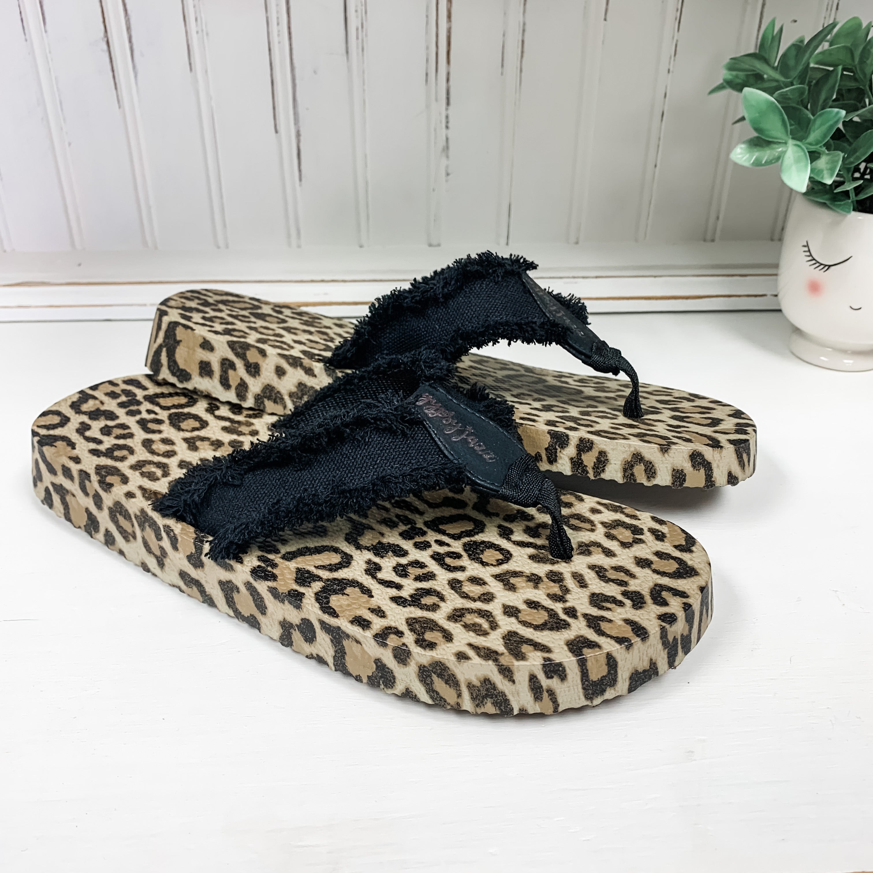 Tallulah Flip Flop Sandals - Black
