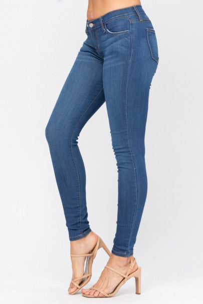 Judy Blue Skinny Jeans - Medium Wash