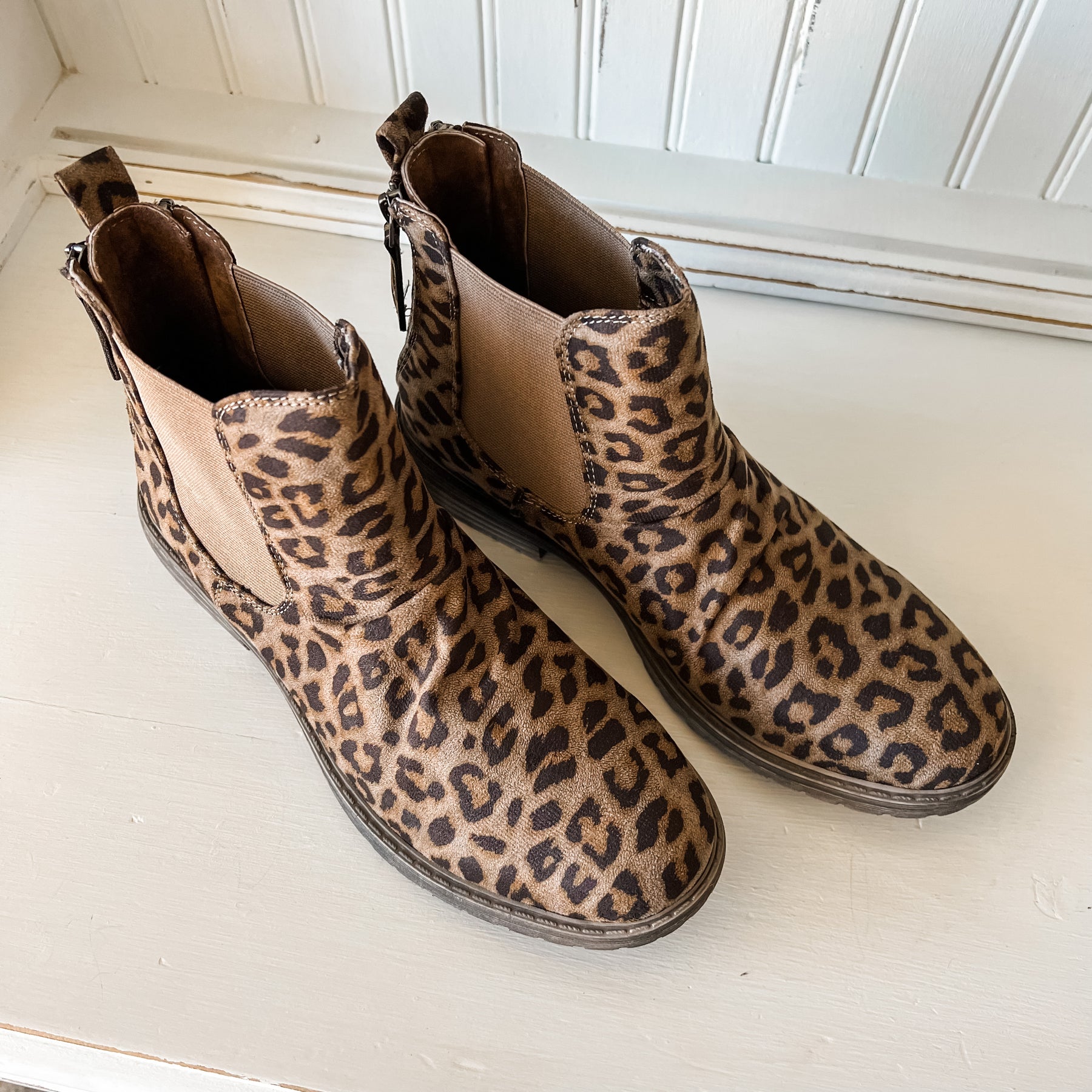 Vienna Boot- Taupe Leopard