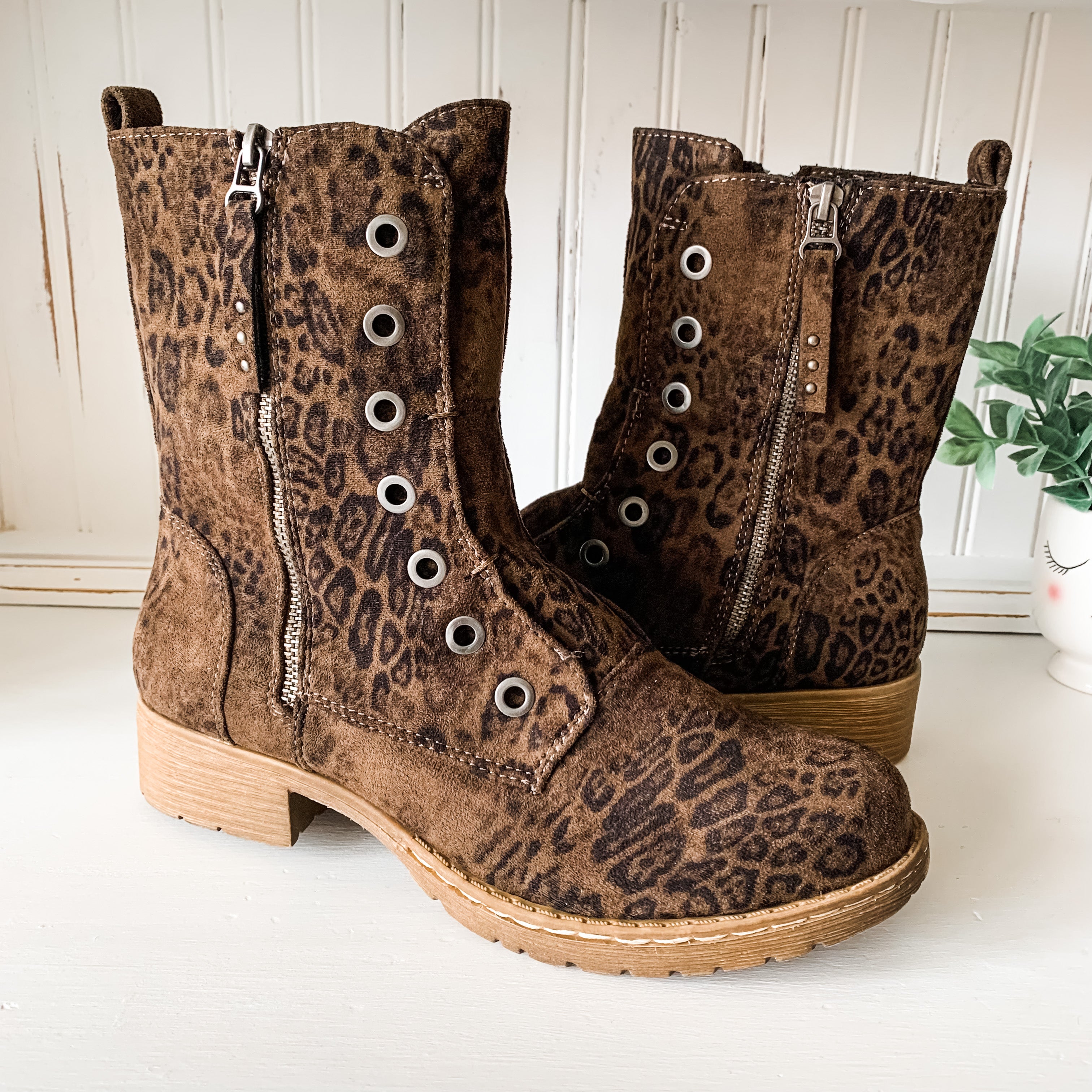 Whitley - Leopard