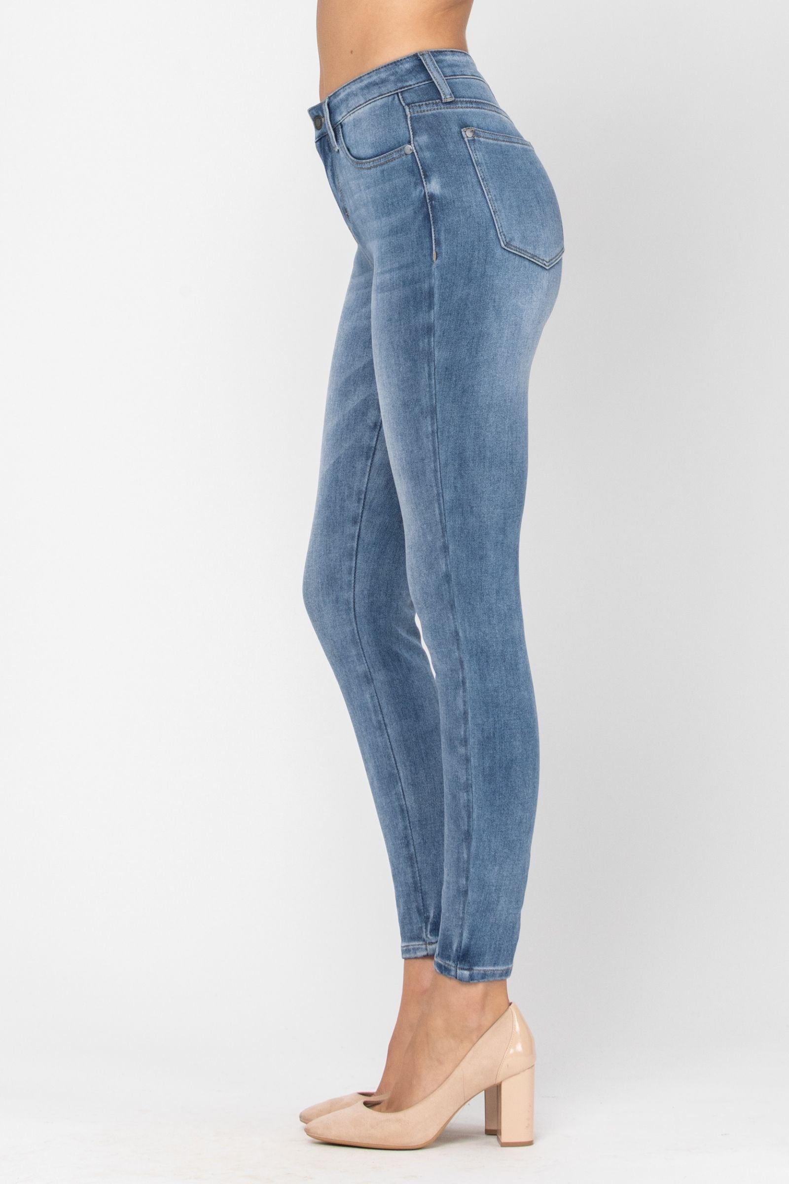 Judy Blue THERMAdenim - Medium Wash