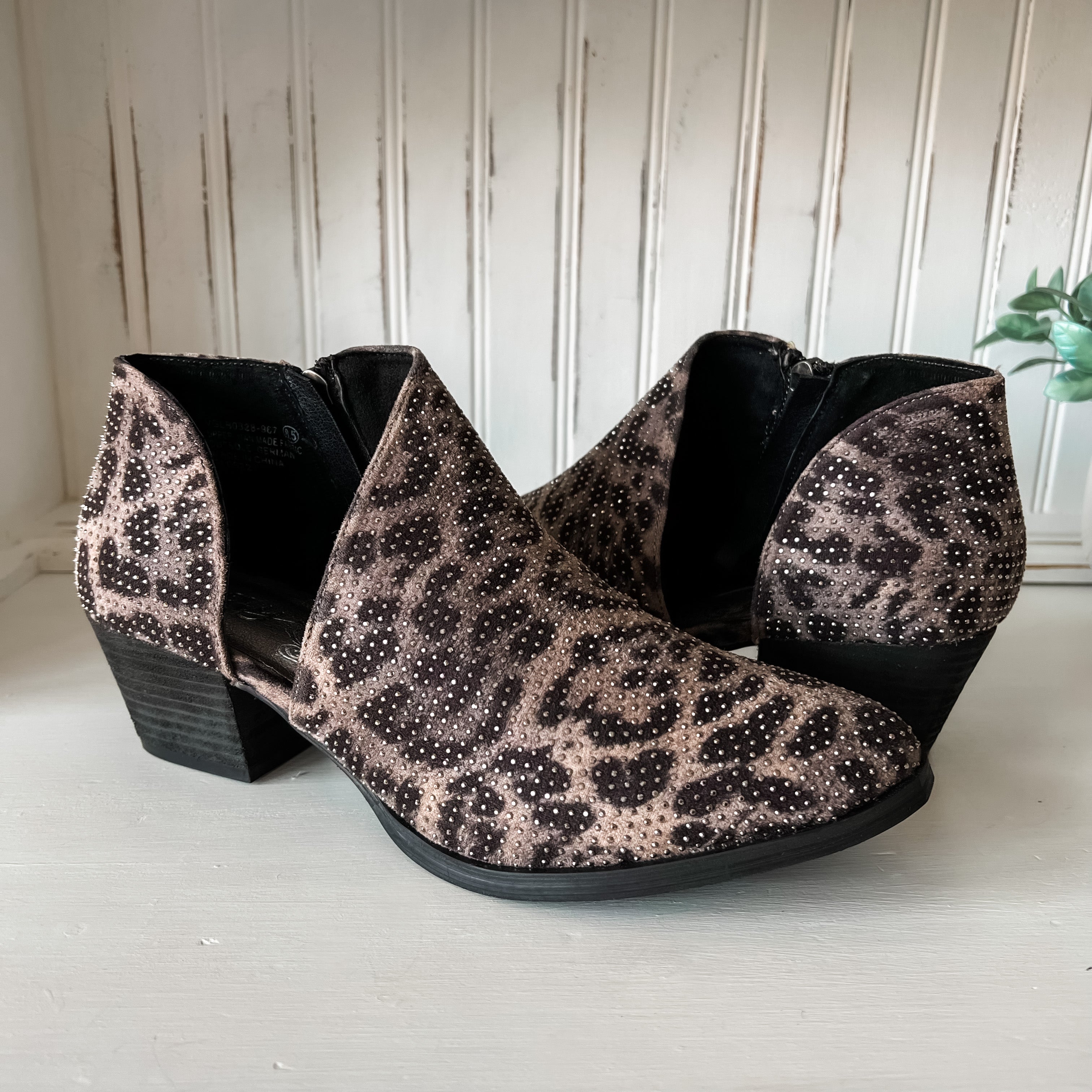 Diva Bootie - Grey Leopard
