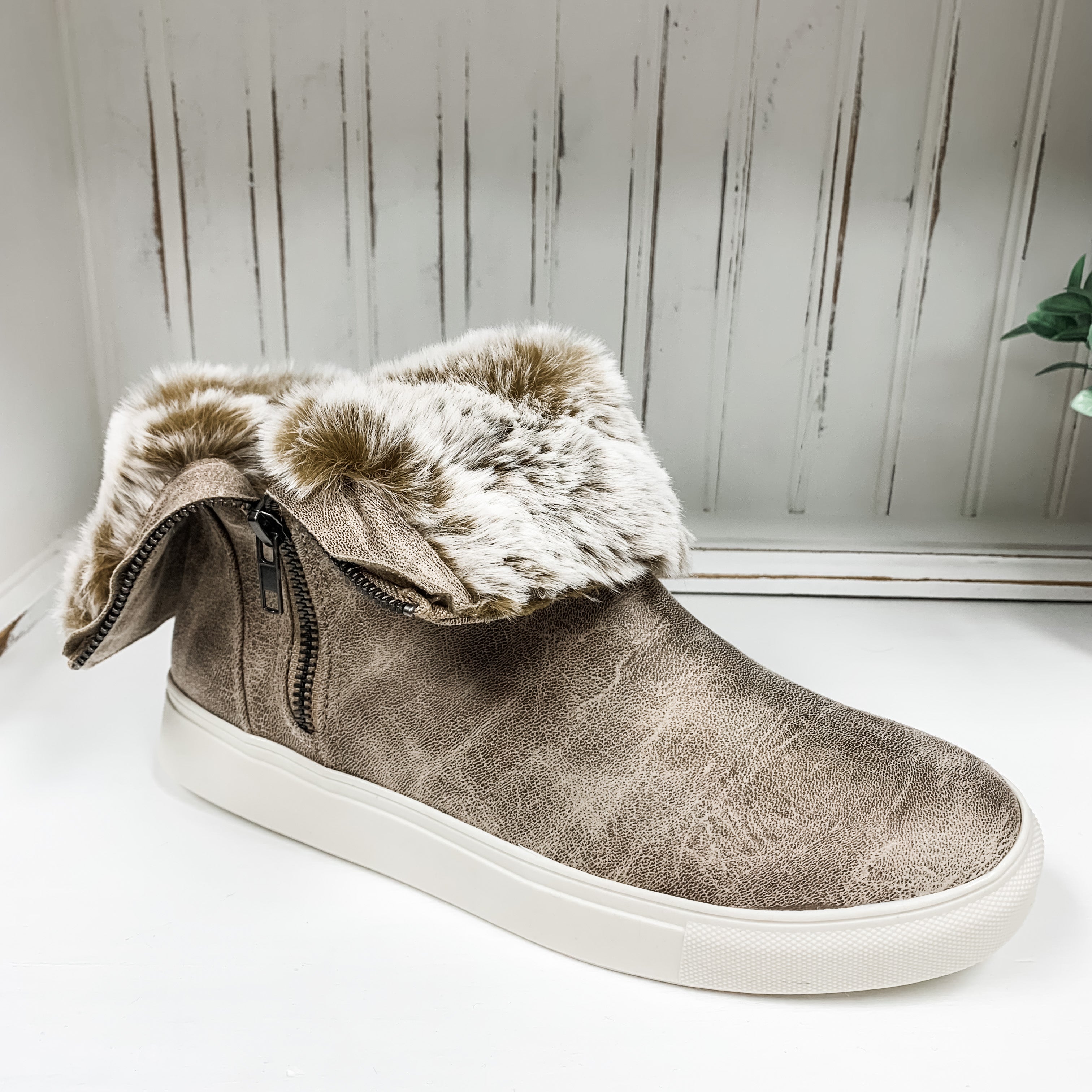 Plusher Bootie - Cream