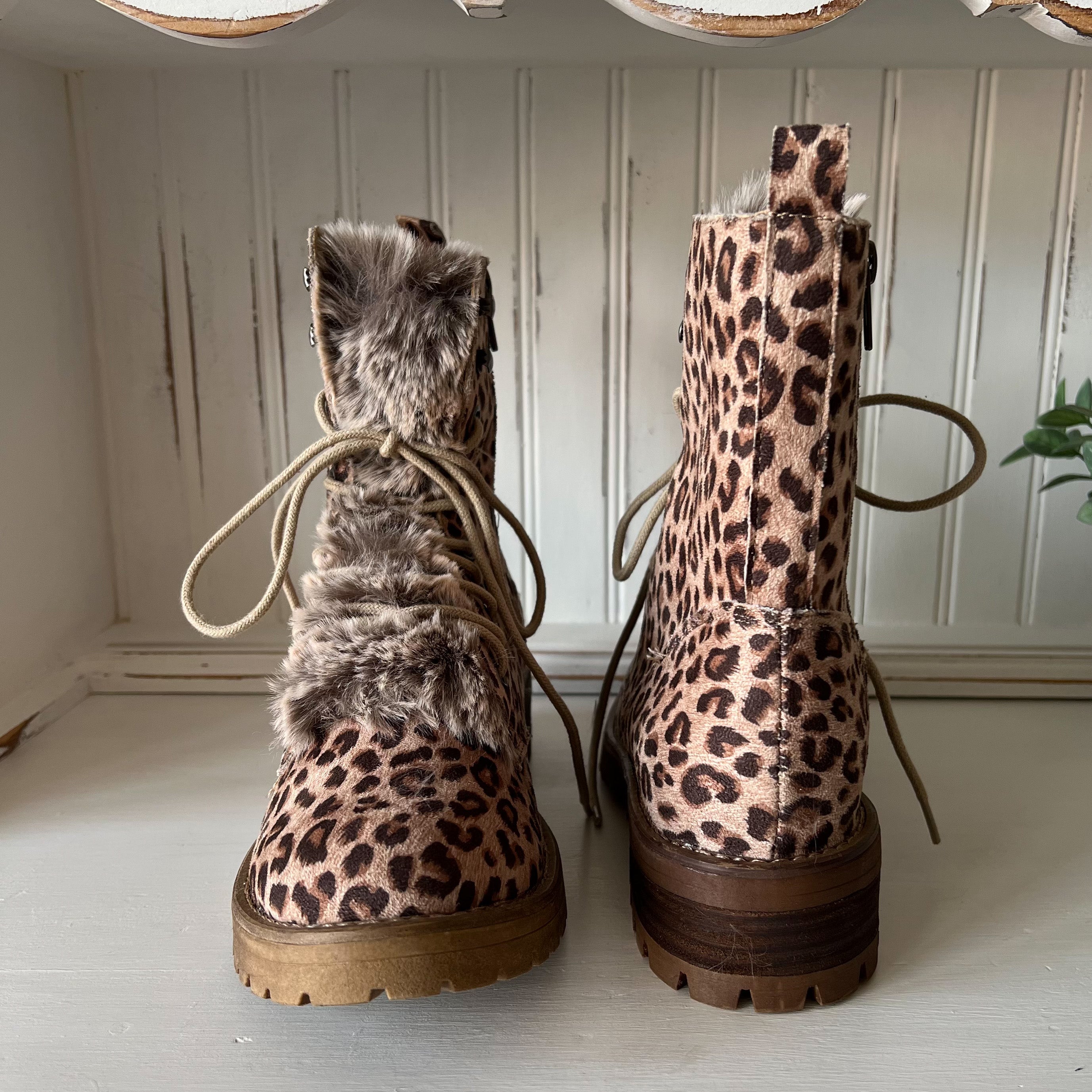 Farrah Boots - Tan Leopard