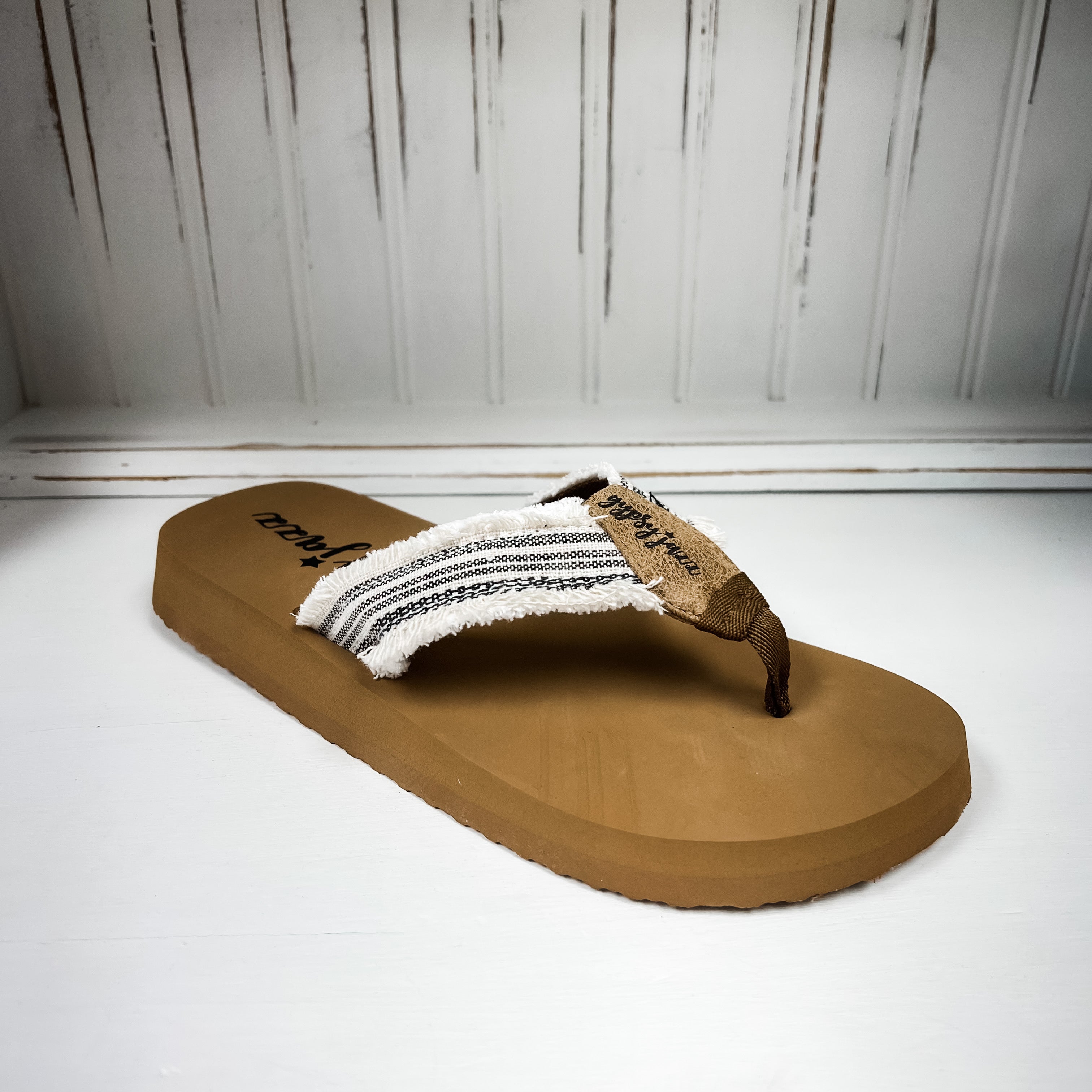 Encore Sandals- Cream/Black