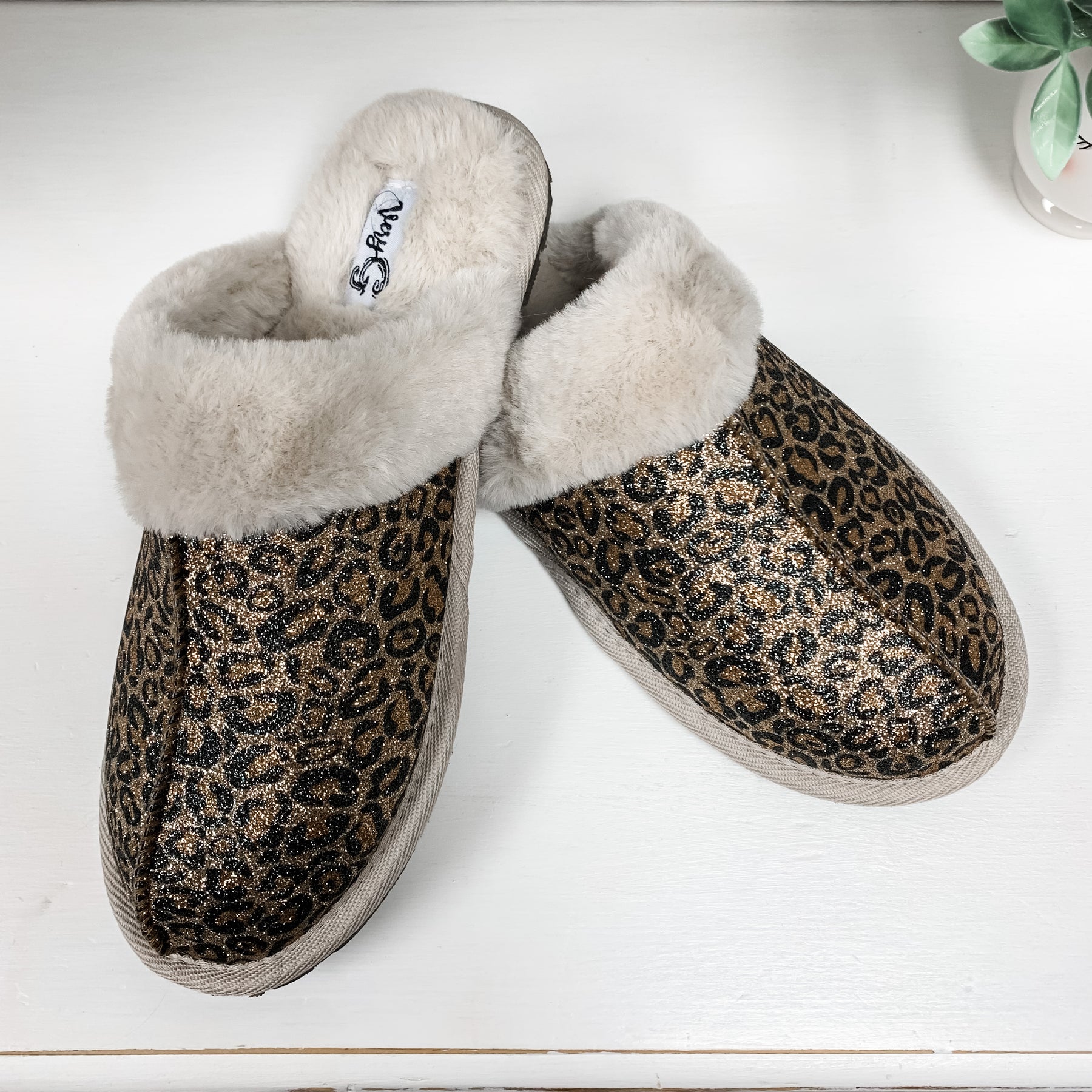 Diggy - Tan Leopard Slipper