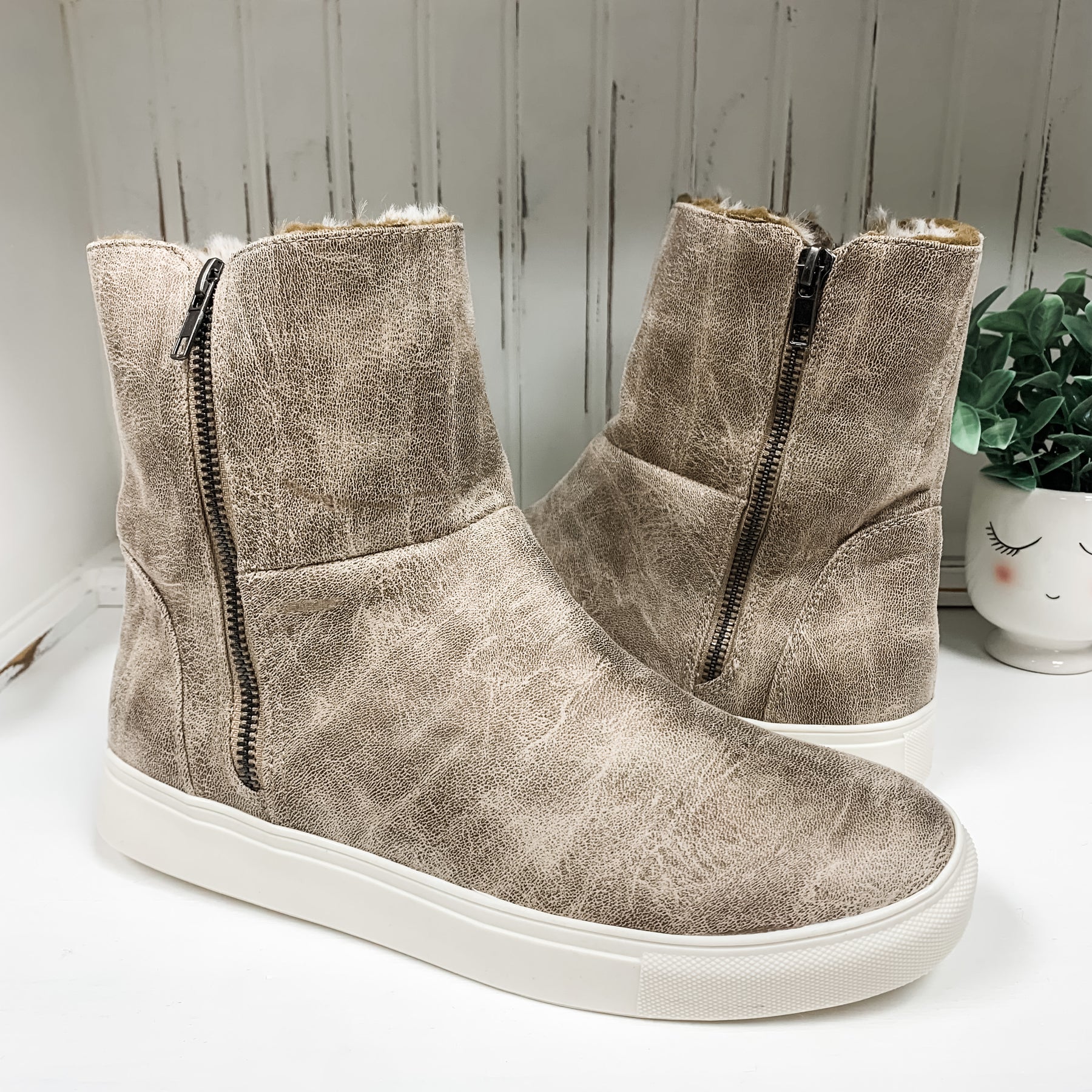 Plusher Bootie - Cream