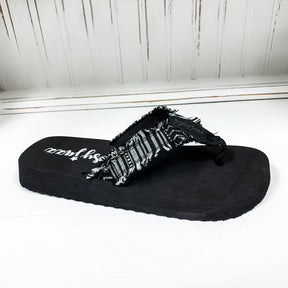 Encore Flip Flop - Black & White