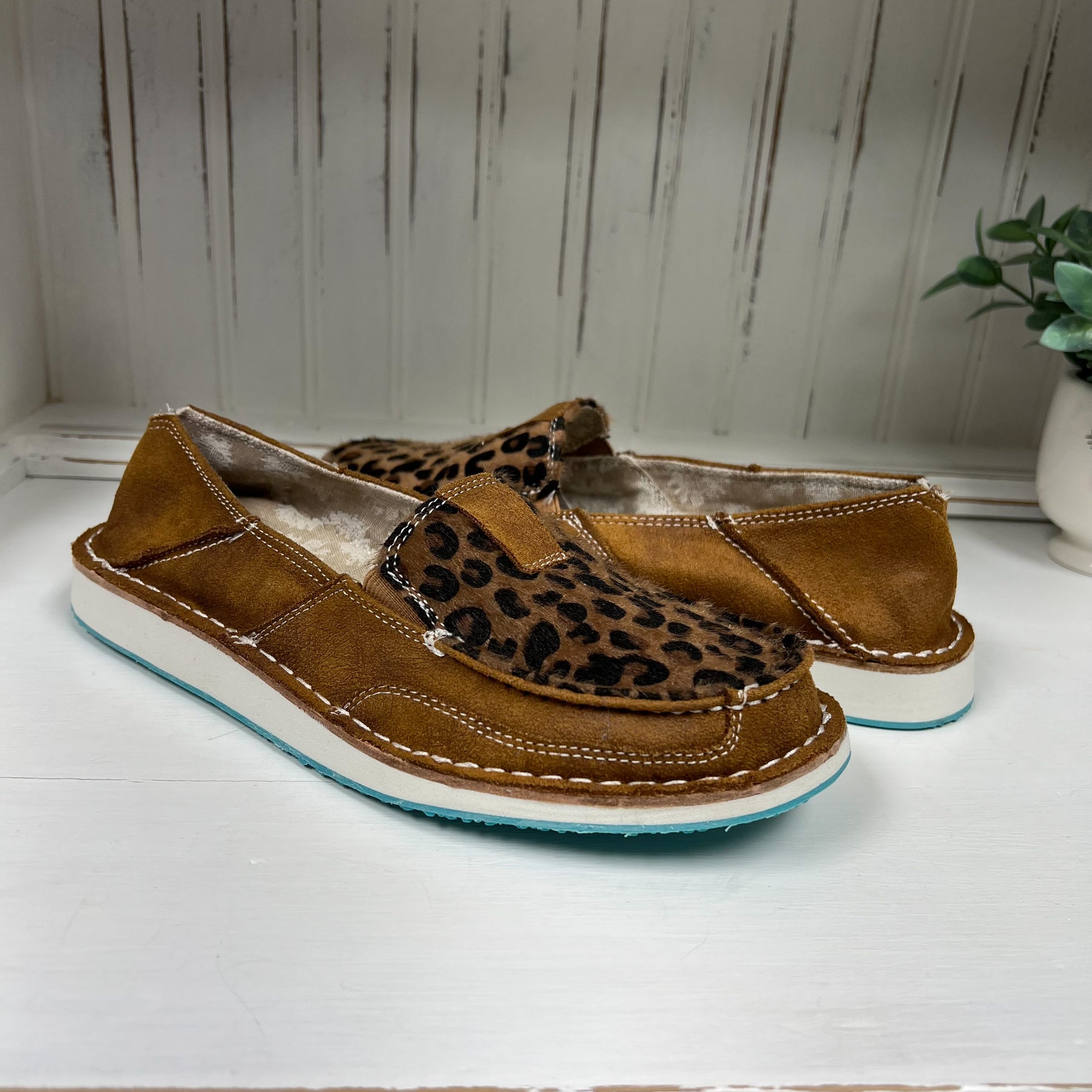 Sarah Shoe- Tan Leopard